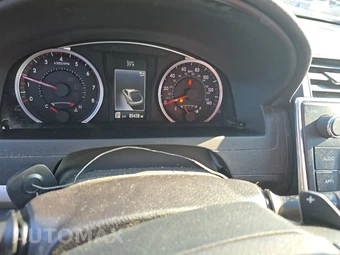 2016 Toyota Camry SE - miniatura 12