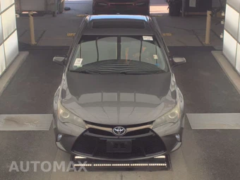 2016 Toyota Camry SE - miniatura 2