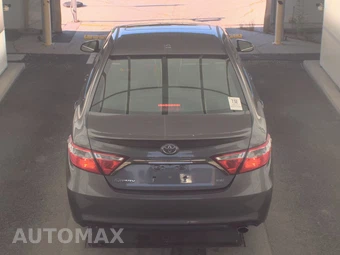 2016 Toyota Camry SE - miniatura 5