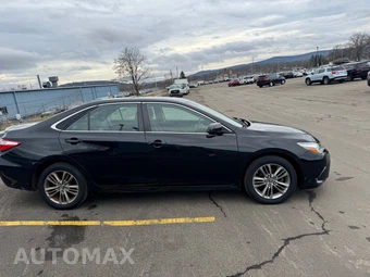 2016 Toyota Camry SE - miniatura 6