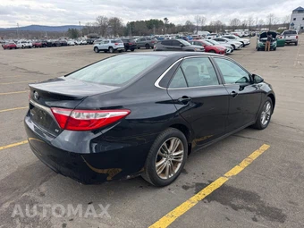 2016 Toyota Camry SE - miniatura 7