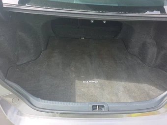 2016 Toyota Camry SE - miniatura 16