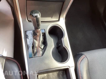 2016 Toyota Camry SE - miniatura 24