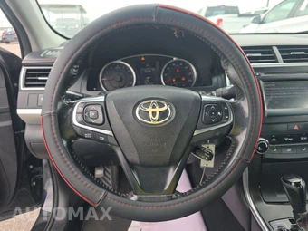 2016 Toyota Camry SE - miniatura 10
