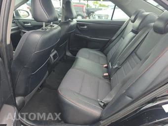 2016 Toyota Camry SE - miniatura 13