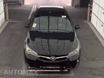 2016 Toyota Camry SE - miniatura 2