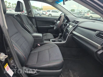 2016 Toyota Camry SE - miniatura 8