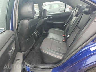 2016 Toyota Camry SE – miniatura 13
