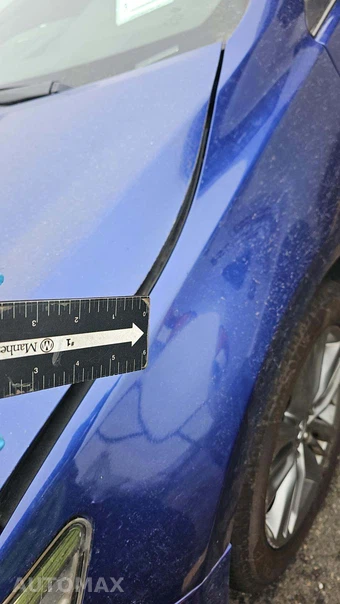 2016 Toyota Camry SE – miniatura 36