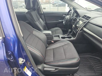 2016 Toyota Camry SE – miniatura 8