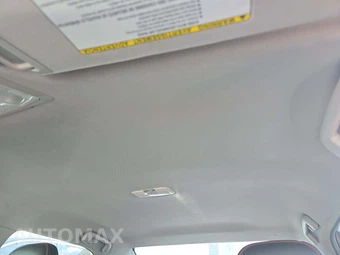 2016 Toyota Camry SE – miniatura 11