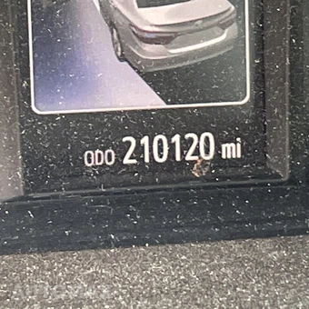 2016 Toyota Camry XLE - miniatura 10