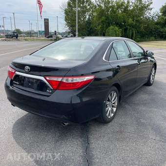 2016 Toyota Camry XLE - miniatura 14
