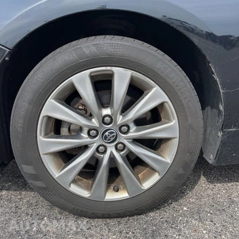 2016 Toyota Camry XLE - miniatura 15