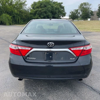 2016 Toyota Camry XLE - miniatura 6