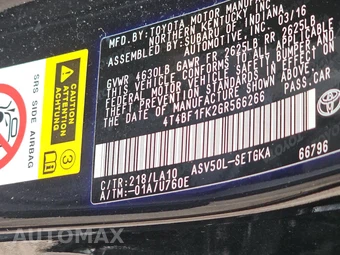 2016 Toyota Camry XLE – miniatura 14