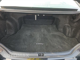 2016 Toyota Camry XLE – miniatura 16