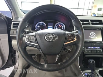 2016 Toyota Camry XLE - miniatura 10