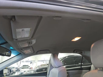 2016 Toyota Camry XLE - miniatura 14