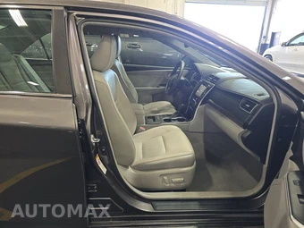 2016 Toyota Camry XLE - miniatura 8