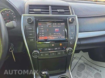 2016 Toyota Camry XSE - miniatura 10