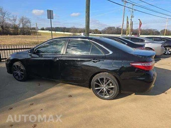 2016 Toyota Camry XSE - miniatura 2