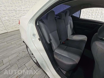 2016 Toyota Corolla L – miniatura 16