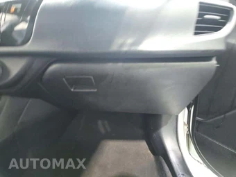2016 Toyota Corolla L – miniatura 19
