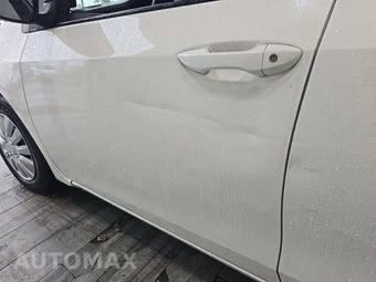 2016 Toyota Corolla L – miniatura 25