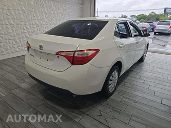 2016 Toyota Corolla L – miniatura 3