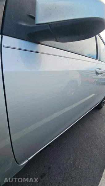 2016 Toyota Corolla L – miniatura 31