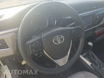 2016 Toyota Corolla LE - miniatura 10