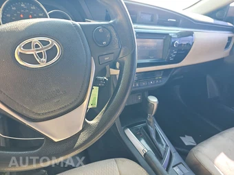 2016 Toyota Corolla LE – miniatura 11