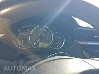 2016 Toyota Corolla LE – miniatura 12