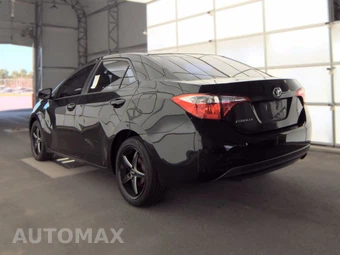 2016 Toyota Corolla LE – miniatura 6