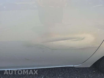 2016 Toyota Corolla LE – miniatura 23