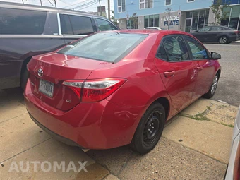 2016 Toyota Corolla LE - miniatura 3