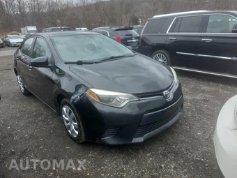2016 Toyota Corolla LE – miniatura 3