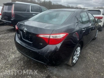 2016 Toyota Corolla LE – miniatura 4