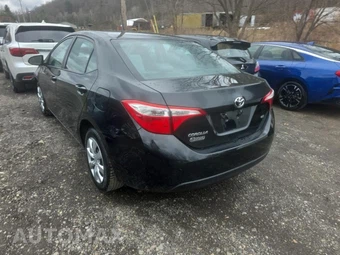 2016 Toyota Corolla LE – miniatura 6