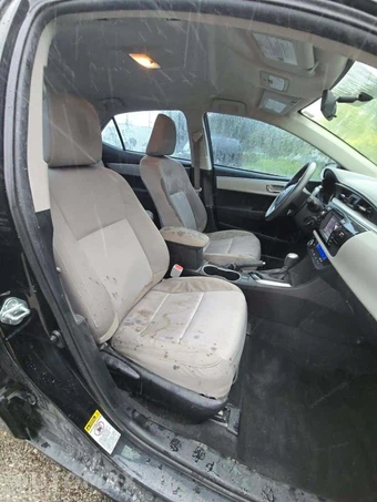 2016 Toyota Corolla LE - miniatura 15