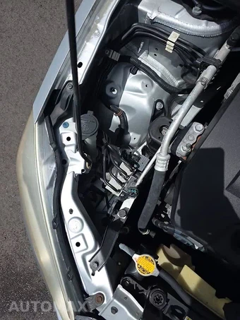 2016 Toyota Corolla LE – miniatura 23