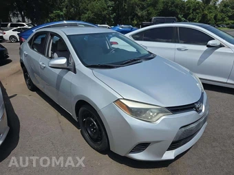 2016 Toyota Corolla LE – miniatura 4