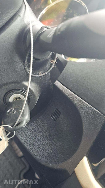 2016 Toyota Corolla LE - miniatura 19