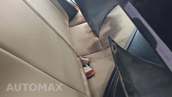 2016 Toyota Corolla LE - miniatura 32