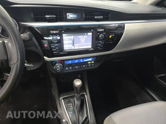 2016 Toyota Corolla LE - miniatura 11