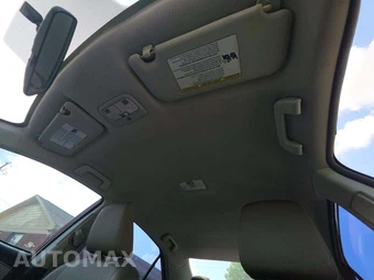 2016 Toyota Corolla LE – miniatura 8