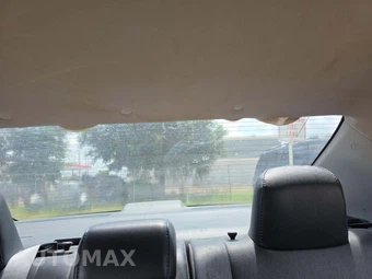 2016 Toyota Corolla LE – miniatura 21