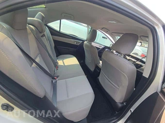 2016 Toyota Corolla LE Plus - miniatura 16
