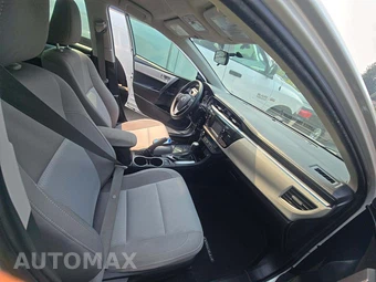 2016 Toyota Corolla LE Plus - miniatura 18
